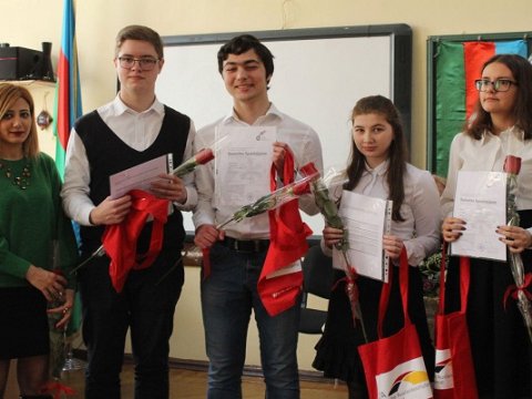 Şagirdlər mükafatlandırıldı