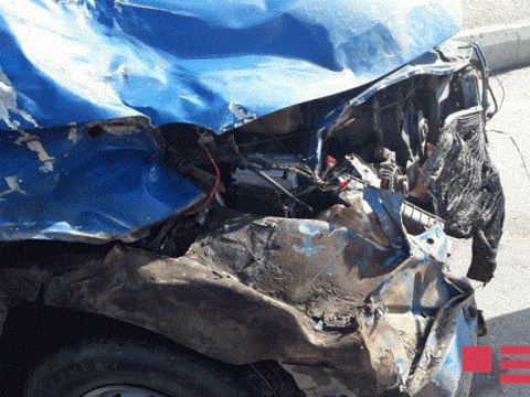 Qəzada ağır yaralanan şagirdin atası: “Qızım danışmağa başlayıb”