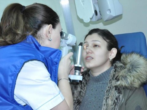Bakı Dövlət Universitetində oftalmoloji müayinələr aparılıb