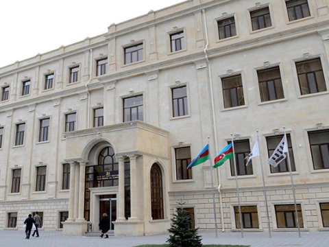 Bakı Ali Neft Məktəbinə publik hüquqi şəxs statusu niyə verilmir? - Bu statusun üstünlükləri