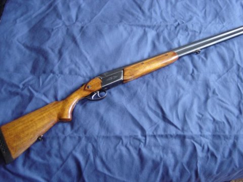 Şəkidə 11-ci sinif şagirdi özünü güllələyib