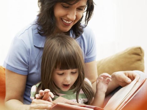 Uşaqlar üçün şəkilli kitablara üstülük verilməlidir