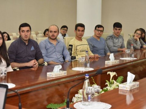 Amerikada rezidentura təhsili almaq istəyən tələbələr üçün seminar keçirilib