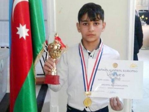 Bakı məktəblisi beynəlxalq turnirdə birinci yerə layiq görülüb