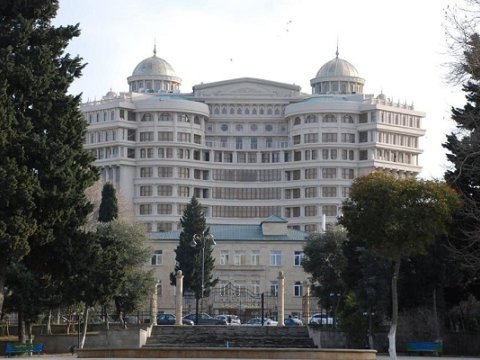 Tibb Universitetində yeni cərrahiyyə şöbəsi yaradıldı - Burada kişilərin döşləri kiçildiləcək