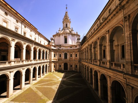 Prezidentlərin oxuduğu, dünyada bir çox ilklərə imza atan Sapienza Universiteti - Rubrika
