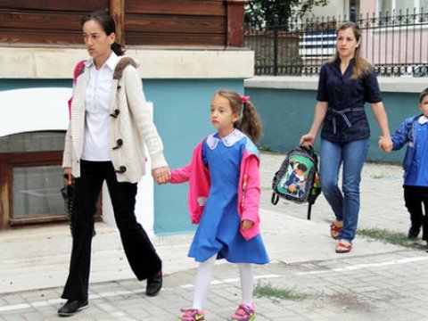 Ehtiyacı olan ailələrə hər ay təhsil yardımı ediləcək