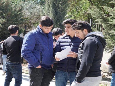 İlk sınaq imtahanın təəssüratları – “Yeni qaydalar keyfiyyətsizdir, rüşvətə yol açacaq” - SORĞU