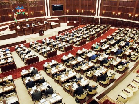 “Peşə təhsili haqqında” qanun qəbul edildi