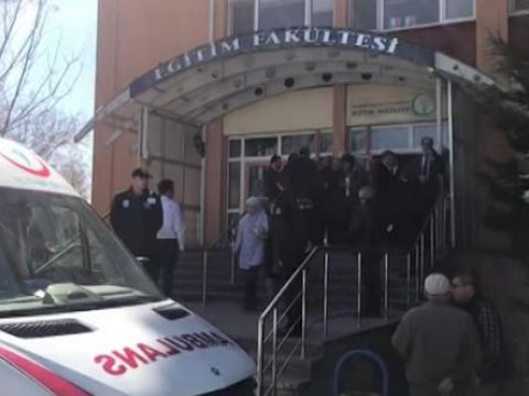 Türkiyədə universitet müəllimi 4 həmkarını güllələyib