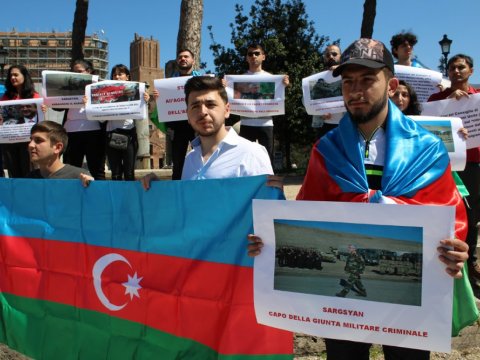 İtaliyada təhsil alan azərbaycanlılar Serj Sarkisyanın ölkəyə səfərinə etiraz edirlər