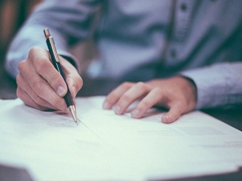 Universitetlərə qəbul olmaq istəyənlərin sayı kəskin azalıb - Plan yerləri boş qala bilər