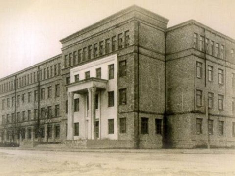 BDU-nu qurmaq üçün Bakıya dəvət edilən dünyaşöhrətli, naməlum azərbaycanlı