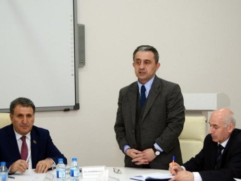 Ədəbiyyat İnstitutu Bədii Tərcümə və Ədəbi Əlaqələr Mərkəzi ilə əməkdaşlığa başlayır