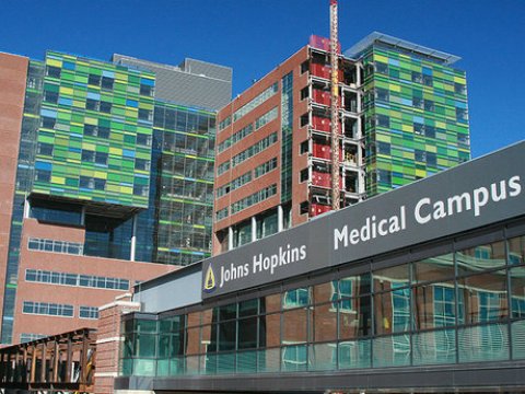 6-cı sinif şagirdi nüfuzlu universitetin təhsil PROQRAMINDA