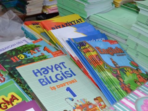 Dərsliklərlə bağlı çox ciddi problemlər var – “Komissiyanın tərkibi dəyişməlidir”