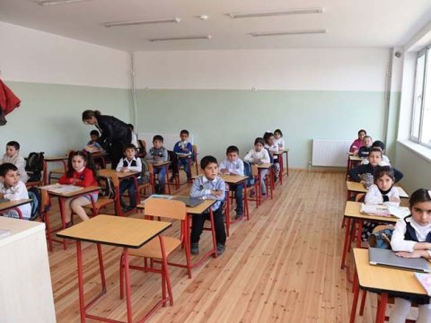 Gürcüstanda azərbaycanlı məktəb direktoru niyə yoxdu? – İctimai fəaldan cavab