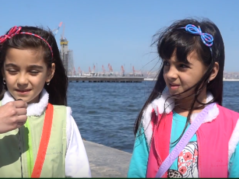 Tətili nənəsinin və dənizin qoynunda keçirmək istəyən balacalar- VİDEOSORĞU