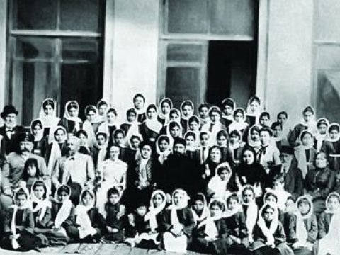 “Hökumət çətin durumda olsa da, kəndlərdə məktəblər açırdı” – AXC dövründəki təhsil