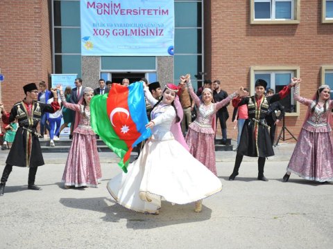 Bakı Mühəndislik Universitetində bilik və yaradıcılıqla bağlı fərqli gün - FOTO