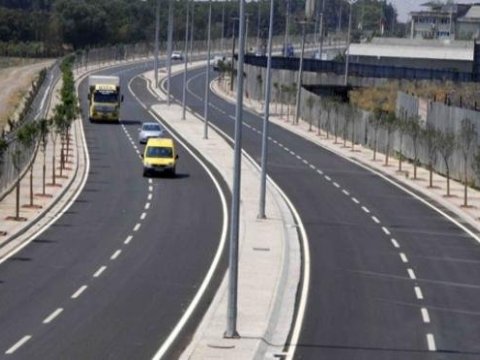 Bakıda iki yol bağlanır