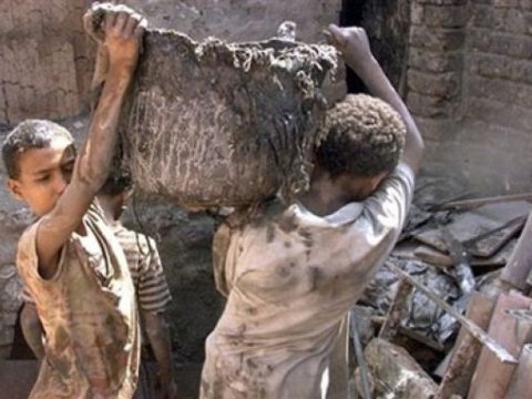 Qullar yetişdirən təhsil sistemi – Qadına baxmaq qadağası, işgəncə, istismar...