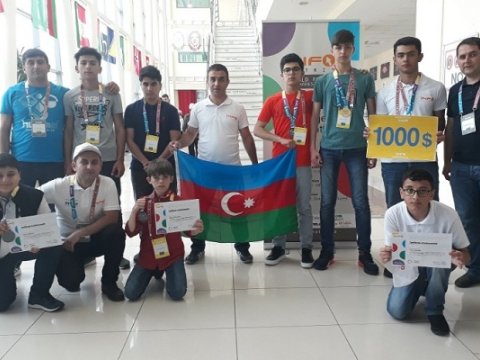 Azərbaycanlı şagirdlər “İnfomatrix-2018” yarışmasında 2 qızıl medal qazanıblar