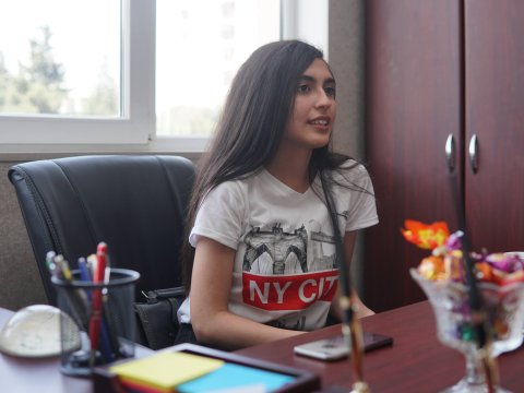 “Prezident mənə baxıb gülümsəyirdi...” – 700 bal toplayan Cocuq Mərcanlı qızı (MÜSAHİBƏ)