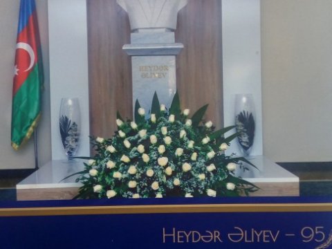  “Ümidləri doğruldan universitet” kitabının təqdimatı keçirilib