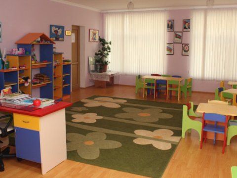 Uşaqların 1 yaşından bağçaya verilməsi rəsmiləşdi  