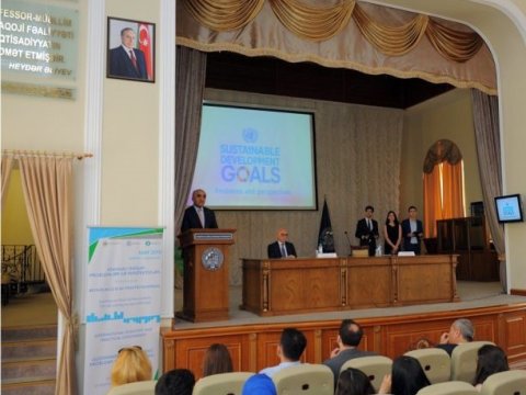 İqtisad Universitetində AXC-nin 100 illiyinə həsr olunan konfrans keçirilib - FOTO