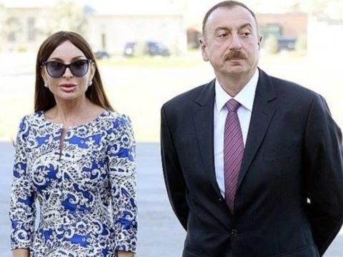 Prezident və xanımı 32 nömrəli köçkün tam orta məktəbinin açılışında