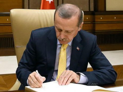 Ərdoğan 3 universitetə yeni rektor təyin etdi