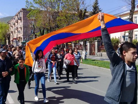 Yerevanda tələbələr aksiya keçiriblər 