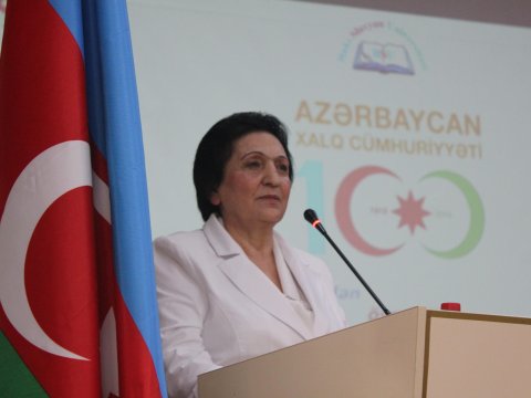 Bakı Slavyan Universitetində AXC-nin 100 illiyi qeyd olunub (FOTO)  