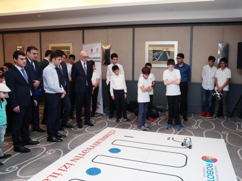 Məktəblilərarası ikinci robot olimpiadasının qalibləri mükafatlandırılıblar  