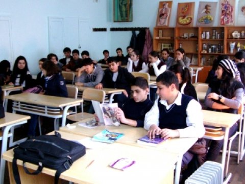 Bakıda məktəblərin 10 faizində şagird sıxlığı müşahidə olunur  