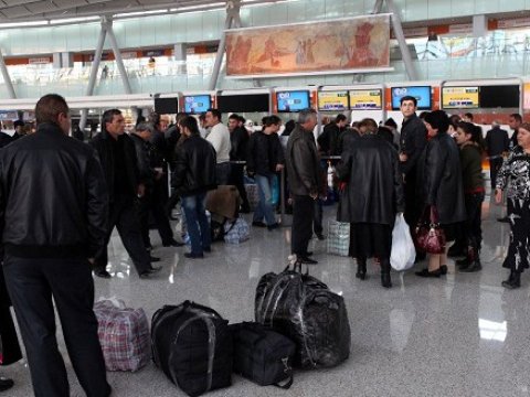 Elm adamları ölkəni sürətlə tərk edir – Alimlərin “beyin axını” narahatlığı  