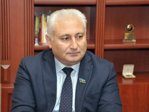 Vətəndaşlığı olmayanlara Azərbaycanda təhsil müəssisələri açmağa icazə verilməsin - DEPUTAT