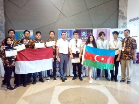 Azərbaycan məktəbliləri beynəlxalq olimpiadada 5 medal qazandı
