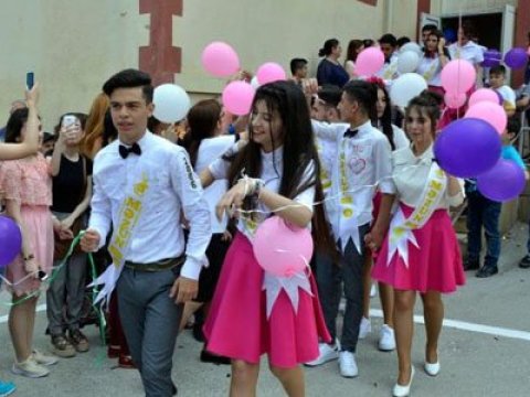 Azərbaycanda “Son zəng”in maraqlı TARİXİ – Dəyişən günlər, qaydalar və...