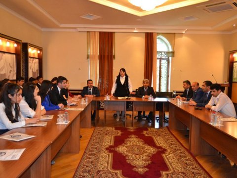 Bölgələrdəki abituriyentlər universitetlərlə daha yaxından tanış olub