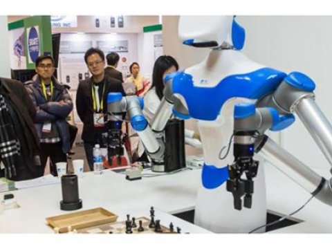 Gələcəkdə bütün insanları birləşdirən sehirli dil -  Robotlar da bu cür danışır