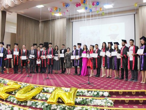 Bakı Slavyan Universitetində məzun günü qeyd olunub - FOTO  