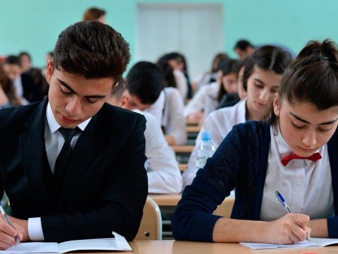 “Təmayülləşmə yalnız  bu halda fayda verə bilər” – Alimlə müəllimin fikirayrılığı