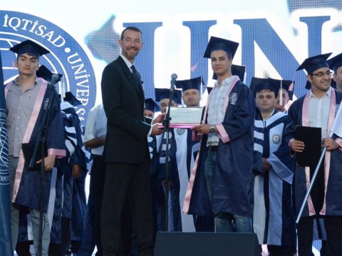 UNEC-də “Məzun Günü” - Monpelye Universitetinin diplomları Azərbaycanda təqdim edildi 