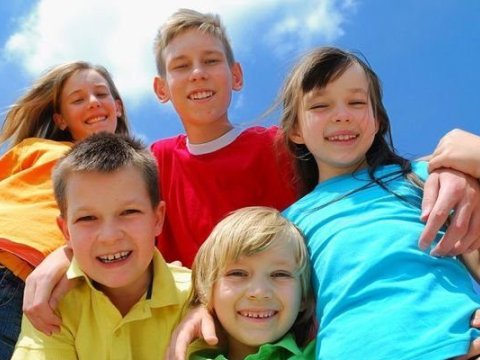 Uşaqlar yay tətilini necə keçirməlidir? – Psixoloq məsləhəti