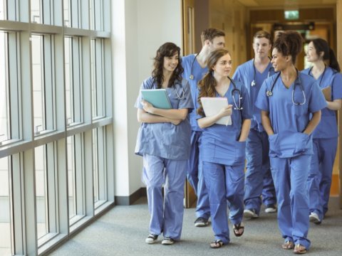 “Tələbələrə öncədən xəbərdarlıq edilsə, yaxşı olardı” –Deputat “rezindetura üsyanı” haqda danışdı