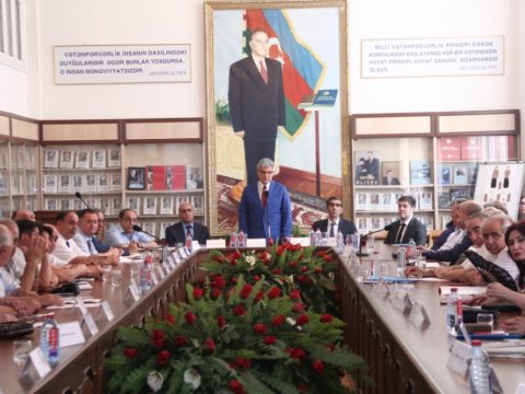 Bu universitet yaşlı müəllimlərin yerinə işçi AXTARIR