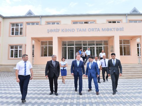 Nazir məktəbdə yaradılan şəraitlə tanış olub - FOTO